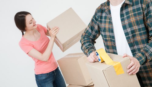 Moving service support for homes in Merton Park