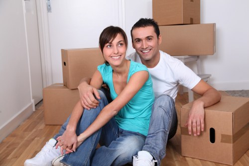 Removal vehicle supporting a flat or maisonette move in Merton Park