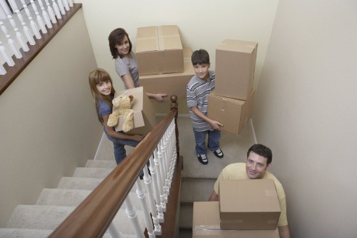 Packing boxes and furniture for transport in southwest London